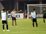 persiapan-timnas-indonesia-jelang-melawan-timor-leste_20181112_212639.jpg