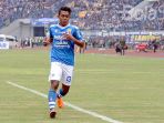 persib-bandung-febri-hariyadi-vs-ps-tira_20180418_235513.jpg