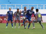 persib-bandung-hadapi-persebaya-surabaya_20221210_170530.jpg