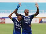 persib-bandung-hadapi-persebaya-surabaya_20221210_180044.jpg