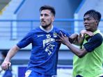 persib-bandung-jonathan-bauman_20180320_130046.jpg