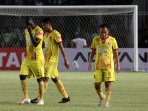persib-bandung-juara-i-piala-presiden-ri-2015_20151018_223723.jpg