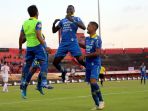 persib-bandung-kalahkan-persija-jakarta-di-bali_20191028_233410.jpg
