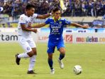 persib-bandung-lumat-arema-fc-3-gol-tanpa-balas_20191113_021233.jpg