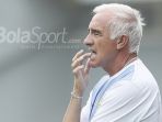 persib-bandung-mario-gomez-vs-sriwijaya-fc-2_20180129_075735.jpg