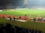 persib-bandung-melawan-bali-united_20160331_081407.jpg