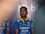 persib-bandung-resmi-memperpanjang-kontrak-gelandang-andalannya-omid-nazari.jpg