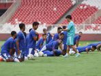persib-bandung-uji-coba-lapangan-jelang-lawan-persija-jakarta_20190710_173817.jpg
