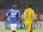 persib-bandung-unggul-1-2-dari-bhayangkara-fc_20181103_222052.jpg