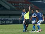 persib-bandung-vs-borneo-fc-berakhir-imbang-0-0_20210923_213023.jpg