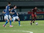persib-bandung-vs-borneo-fc_20210923_201822.jpg