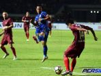 persib-bandung-vs-psm-makassar_20170705_211653.jpg