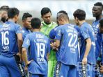 persib-bandung-vs-sriwijaya-fc_20180205_121359.jpg