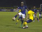persib-hajar-persegres-di-kandangnya_20170504_124003.jpg