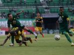 persibaya-vs-barito-putera-di-laga-liga-1_20190710_095524.jpg