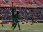 persibaya-vs-barito-putera-di-laga-liga-1_20190710_100813.jpg