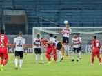 persija-jakarta-bungkam-madura-united-dengan-3-0_20211022_225350.jpg