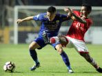 persija-jakarta-tahan-imbang-persib-bandung_20170723_011144.jpg