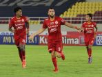 persija-jakarta-taklukan-persib-bandung-dengan-1-0_20211121_182017.jpg