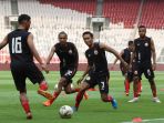 persija-jakarta-uji-coba-lapangan-jelang-lawan-persib-bandung_20190710_163537.jpg