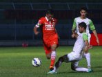 persija-tundukan-pbr-dengan-skor-tipis_20151120_004654.jpg