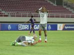 persik-kediri-vs-persib-bandung_20221207_213541.jpg