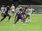 persik-kediri-vs-persib-bandung_20221207_214157.jpg