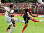 persipura-jayapura-vs-psis-semarang-di-laga-liga-1-indonesia_20200302_092539.jpg