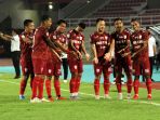 persis-solo-vs-persijap-jepara-selebrasi-rivaldi-bawuo_20211111_182552.jpg