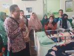 personel-bpbd-bangkalan-diterjunkan-ke.jpg