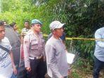 personel-polres-taput-mengawal-jalannya-rekon-pembunuhan-terhadap-krist.jpg