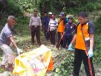 personil-polsek-kandis-mengambil-tengkorak-dan-tulang-belulang-mirip-m_20171127_174535.jpg