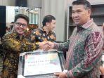 pertamina-dapat-penghargaan-csr-jambi.jpg