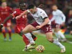pertarungan-aston-villa-vs-liverpool-di-anfield.jpg
