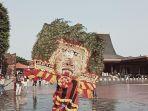 pertunjukan-reog-di-tmii.jpg