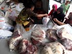 perum-bulog-divre-jabar-gelar-operasi-pasar-jelang-ramadan_20160606_103242.jpg