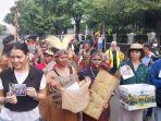 perwakilan-masyarakat-adat-papua-dari-suku-awyu-dan-suku-moi-sigin.jpg