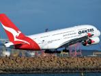 pesawat-airbus-a380-qantas-mendarat-di-bandara-sydney_20160224_010604.jpg