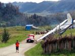 pesawat-pegasus-tergelincir-di-papua_20160604_131332.jpg