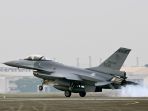 pesawat-tempur-f-16v-taiwan-latihan-anti-serangan-udara-china_20220105_171612.jpg