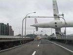 pesawat-transasia_20150204_155128.jpg