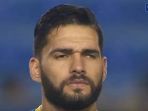 pesepak-bola-buta-mencetak-gol-spektakuler_20180726_173315.jpg