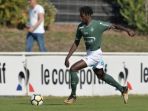 pesepak-bola-prancis-tewas-diberondong-24-peluru-ak-47_20180911_120259.jpg