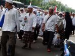peserta-aksi-damai-berjalan-kaki_20161202_092227.jpg