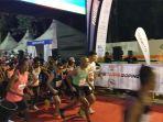 peserta-indonesia-international-marathon-mulai-berlari_1.jpg
