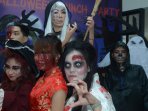 pesta-hantu-meriahkan-halloween-horror-night-2015_20151102_120057.jpg