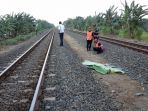 petani-tertabrak-kereta-api_20170815_072224.jpg