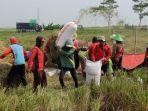 petani2ewdsbulog.jpg