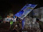 petugas-bersihkan-apk-di-kota-pekalongan.jpg