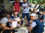 petugas-bnnp-kalsel-membekuk-seorang-pengedar-sabu.jpg